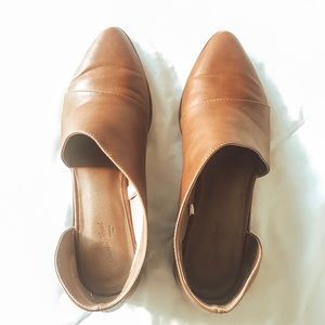 Women’s Wenda Universal Thread Cut Out Bootie